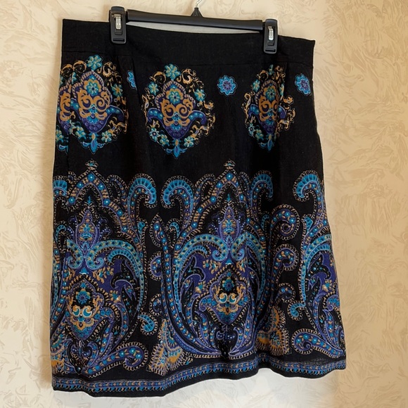 Lands' End Dresses & Skirts - Land's End Black with Gold & Blue Damask Wool Skirt Size 14